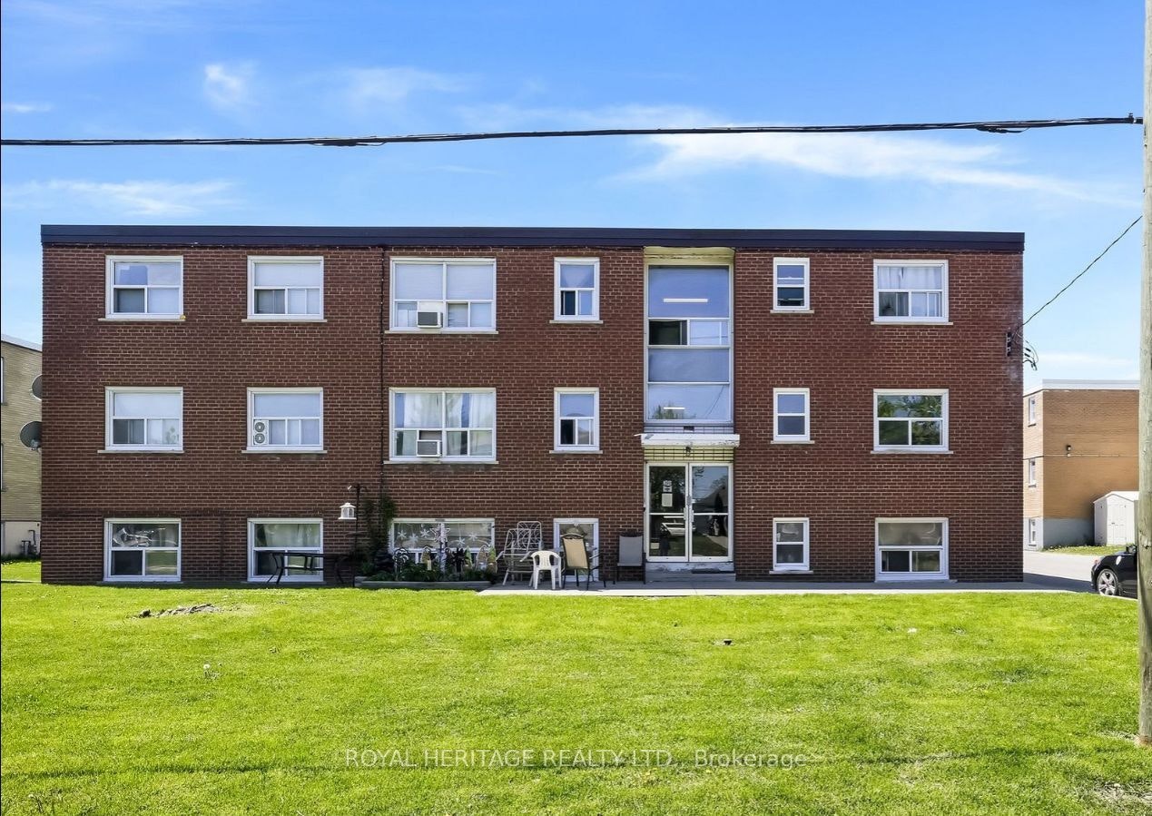 4-300 Montrave Avenue, Oshawa, ON, L1J 4S2