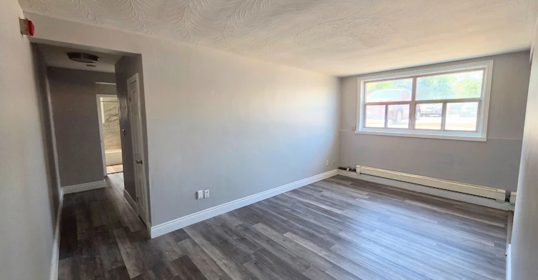 4-300 Montrave Avenue, Oshawa, ON, L1J 4S2 - 5