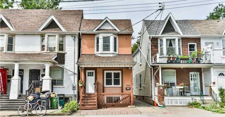 Bsmt-158 Coxwell Avenue, Toronto, ON, M4L 3B2 - 11