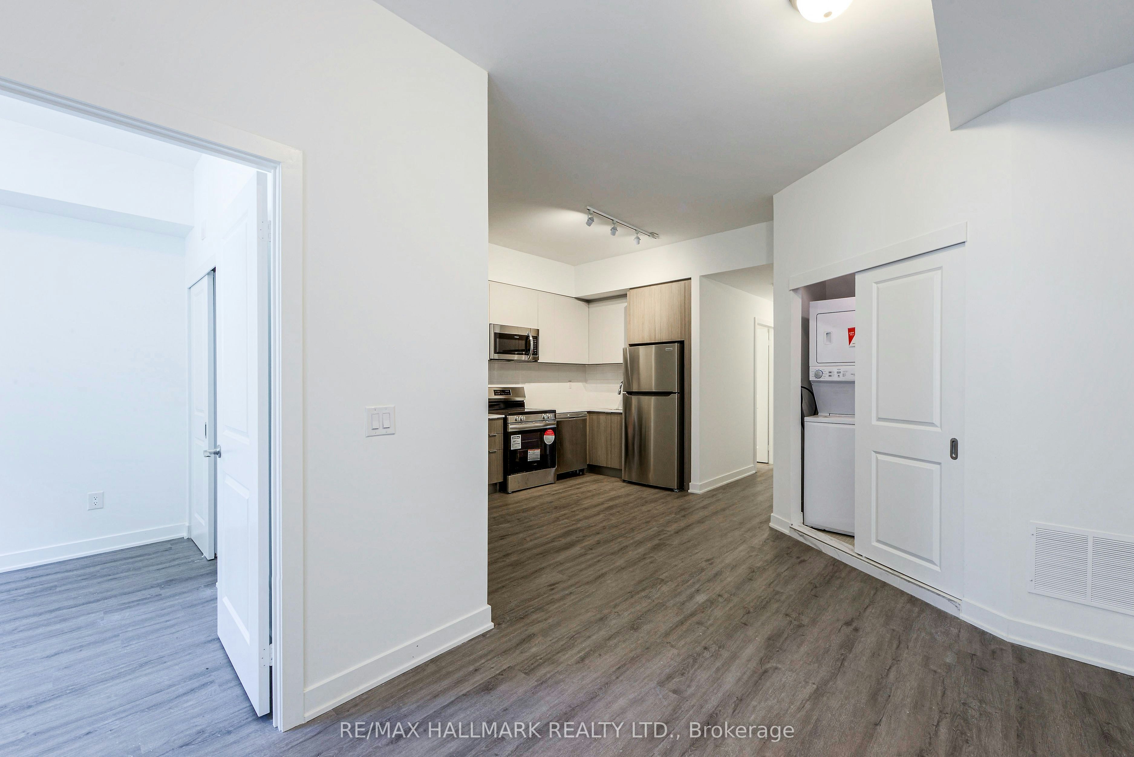 107-41 Danforth Road, Toronto, ON, M1L 0J6