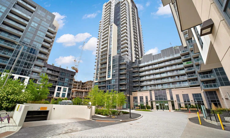 633-20 Meadowglen Place