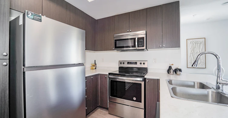212-1555 Kingston Road, Pickering, ON, L1V 0E9 - 16