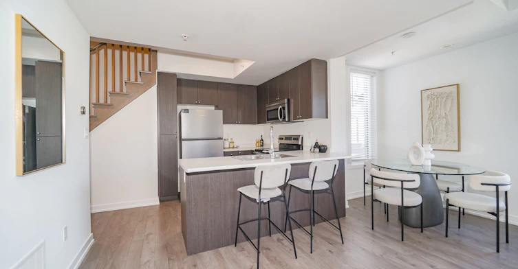 212-1555 Kingston Road, Pickering, ON, L1V 0E9 - 12