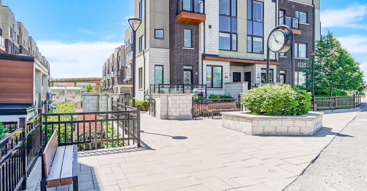212-1555 Kingston Road, Pickering, ON, L1V 0E9 - 3