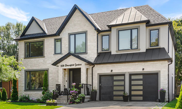 438 Brownfield Gardens