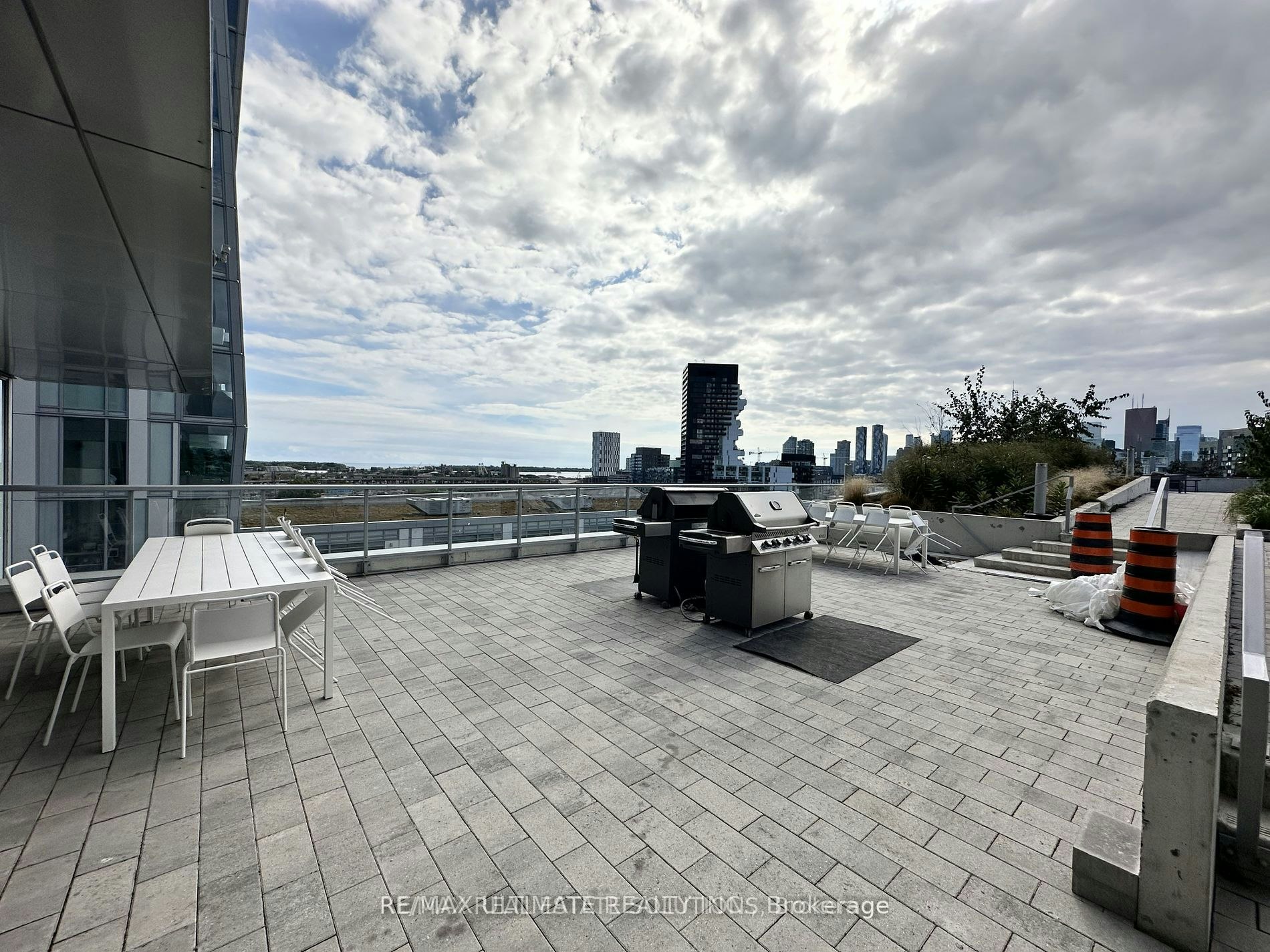 920-15 Baseball Place, Toronto, ON, M4M 0E6 - 20