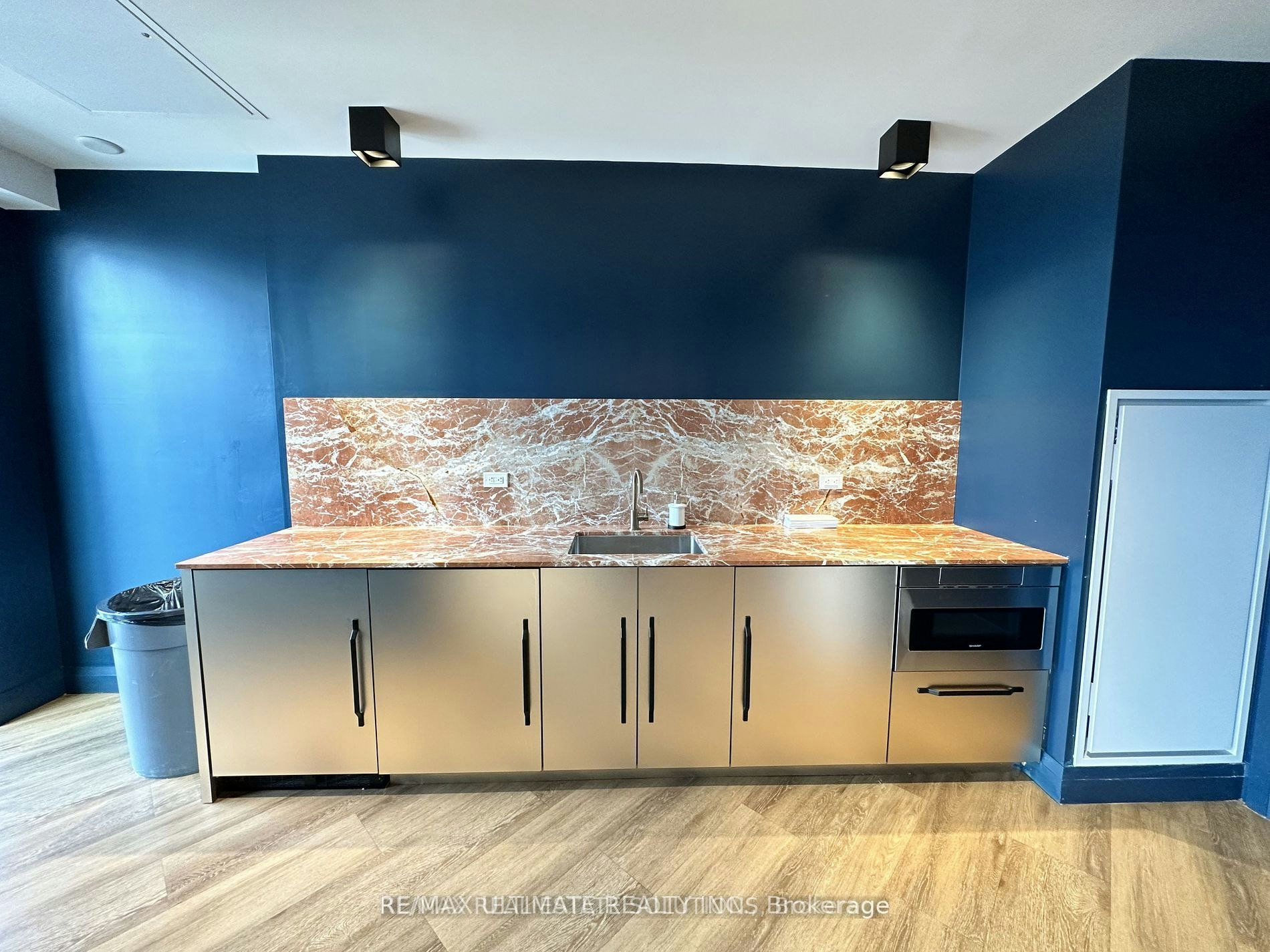 920-15 Baseball Place, Toronto, ON, M4M 0E6 - 19