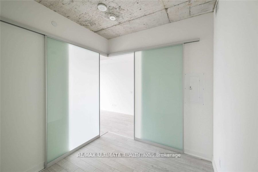 920-15 Baseball Place, Toronto, ON, M4M 0E6 - 6
