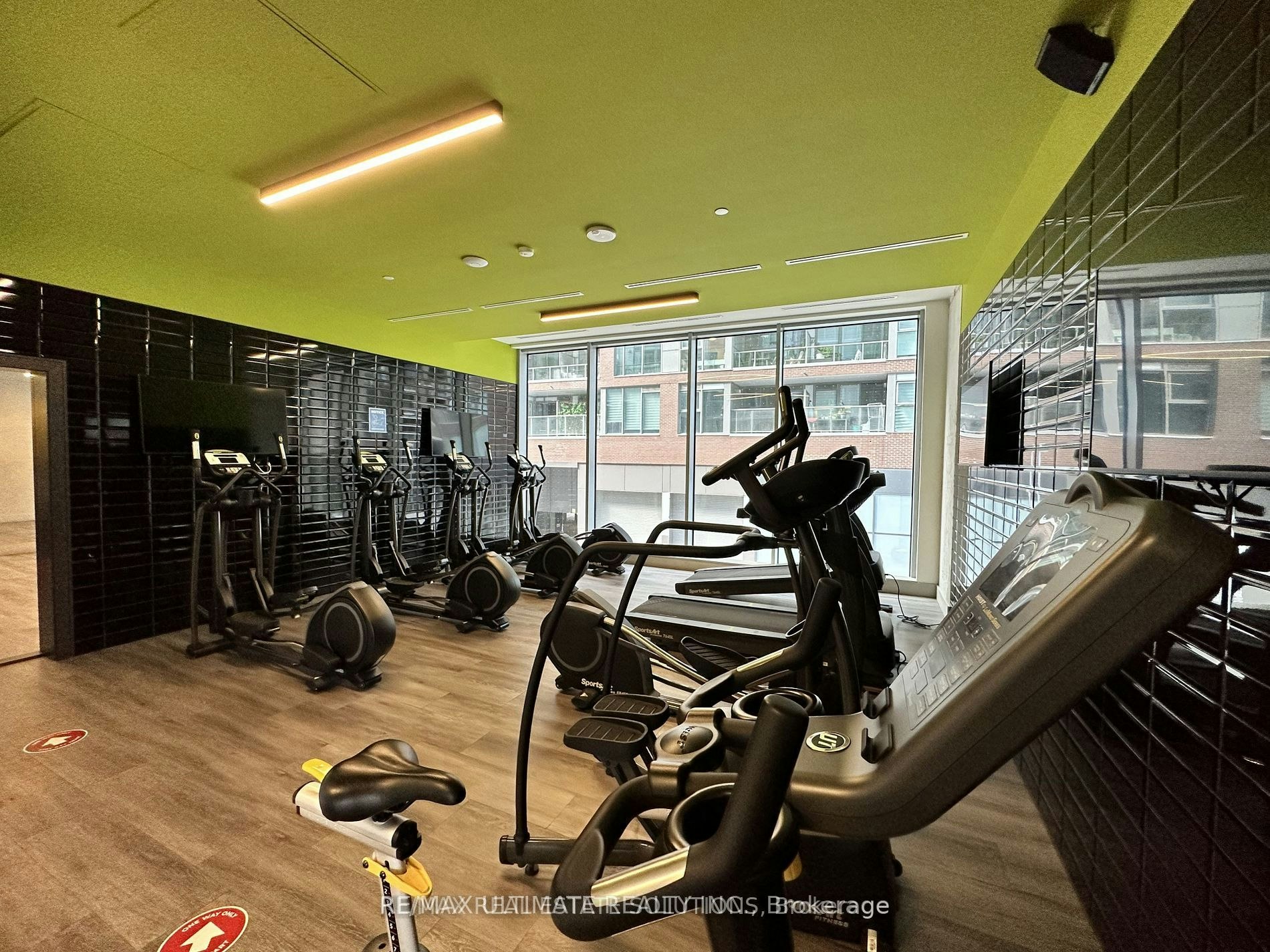 920-15 Baseball Place, Toronto, ON, M4M 0E6 - 12