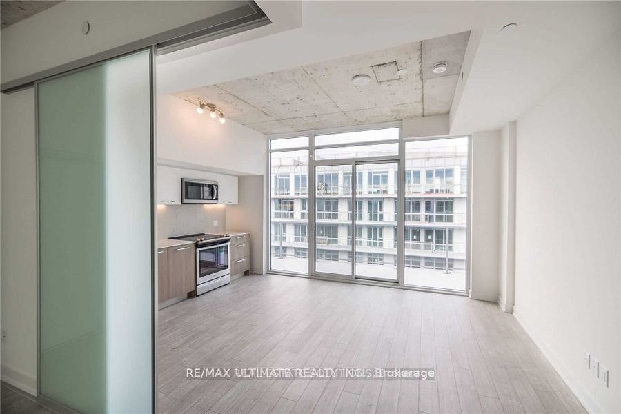 920-15 Baseball Place, Toronto, ON, M4M 0E6 - 3