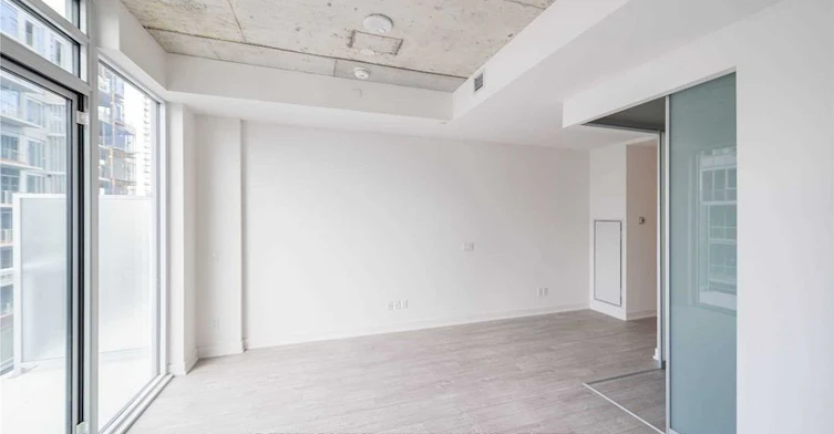920-15 Baseball Place, Toronto, ON, M4M 0E6 - 4