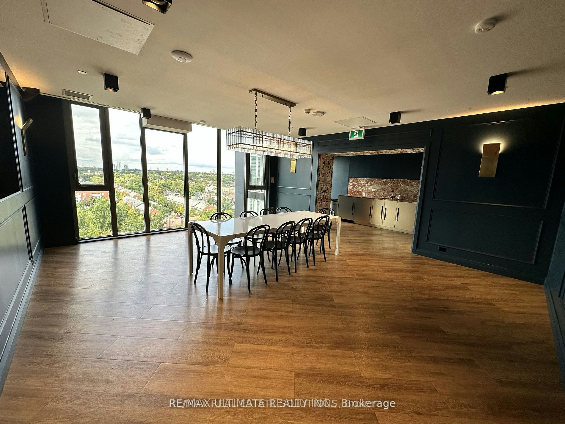 920-15 Baseball Place, Toronto, ON, M4M 0E6 - 18