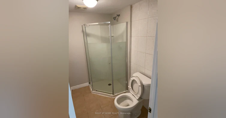 630 Cartier Avenue, Oshawa, ON, L1J 2E2 - 6