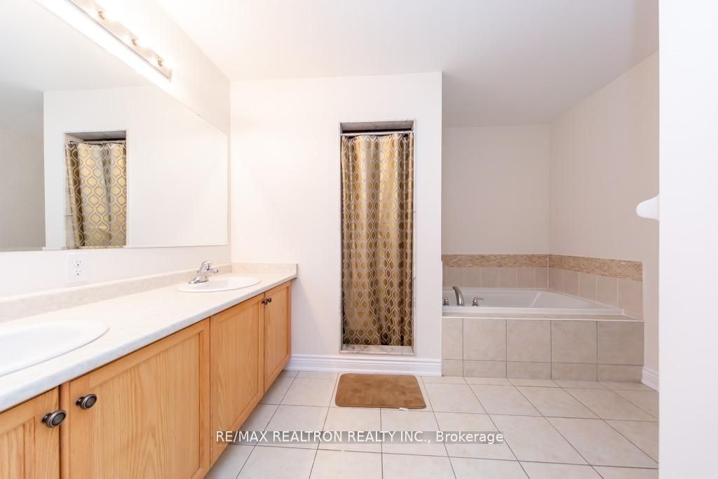24 Skelton Crescent, Ajax, ON, L1Z 0S2 - 15