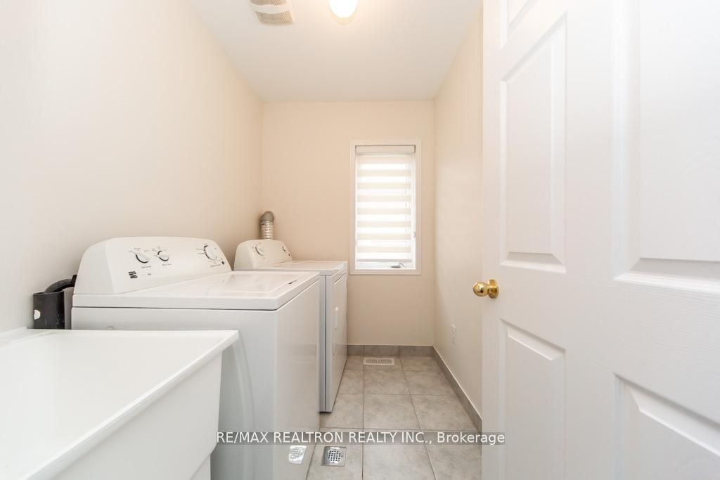 24 Skelton Crescent, Ajax, ON, L1Z 0S2 - 40