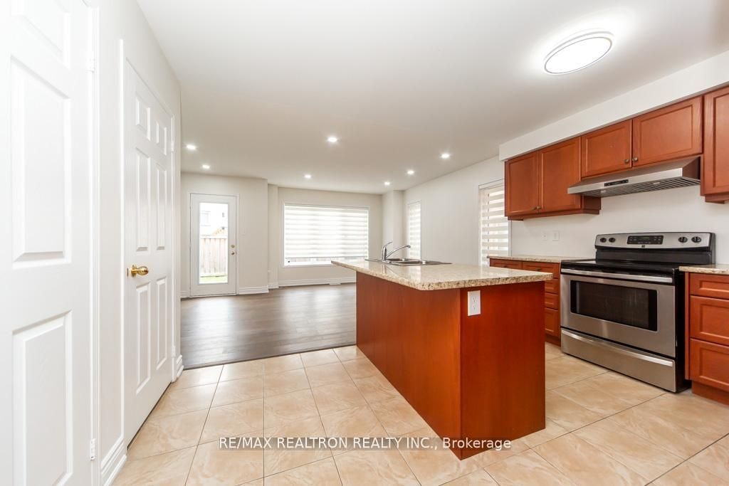 24 Skelton Crescent, Ajax, ON, L1Z 0S2 - 9