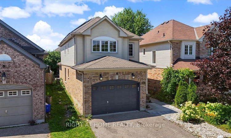 1350 Wadebridge Crescent