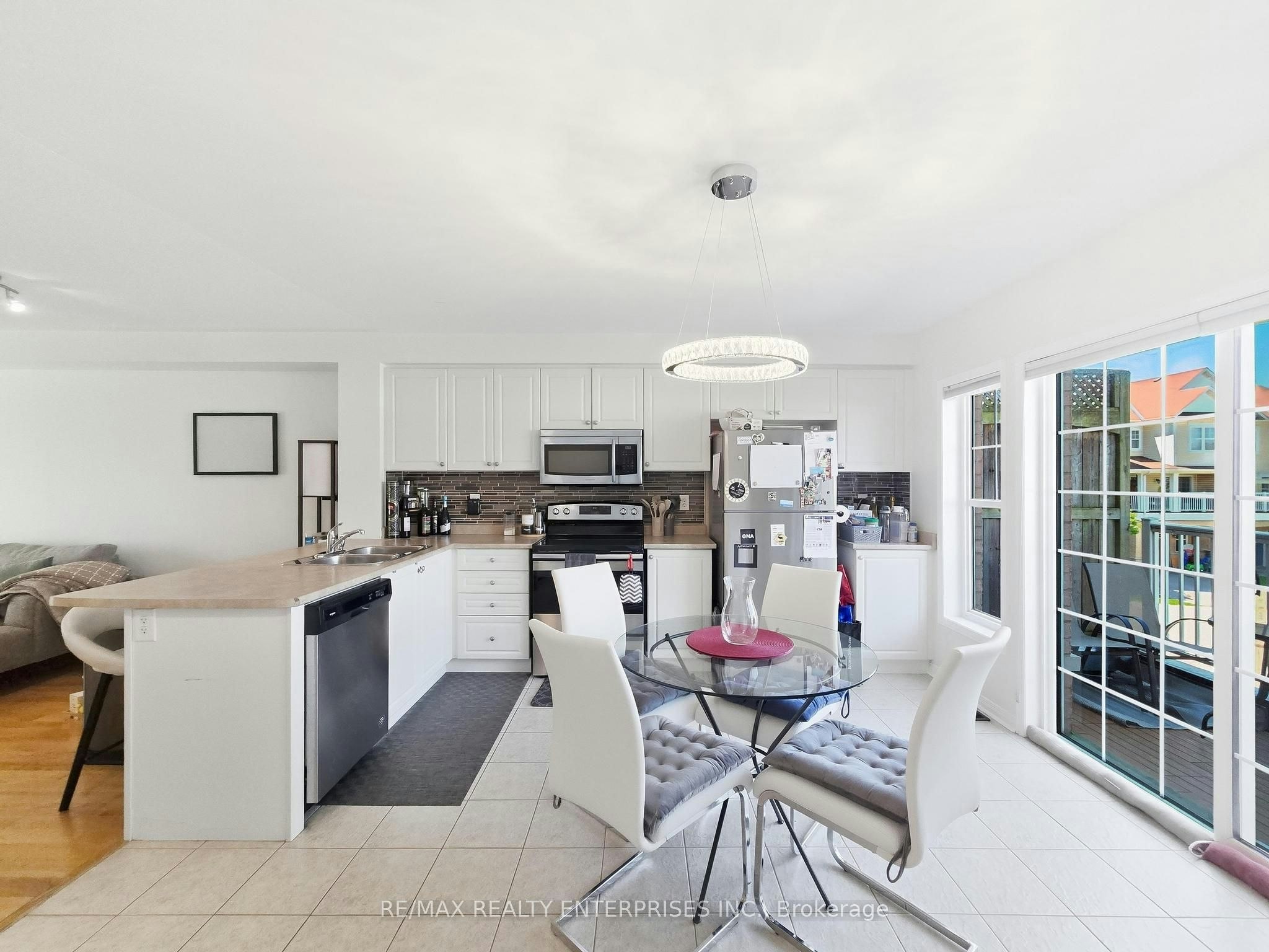 112 Harbourside Drive, Whitby, ON, L1N 0H7 - 10