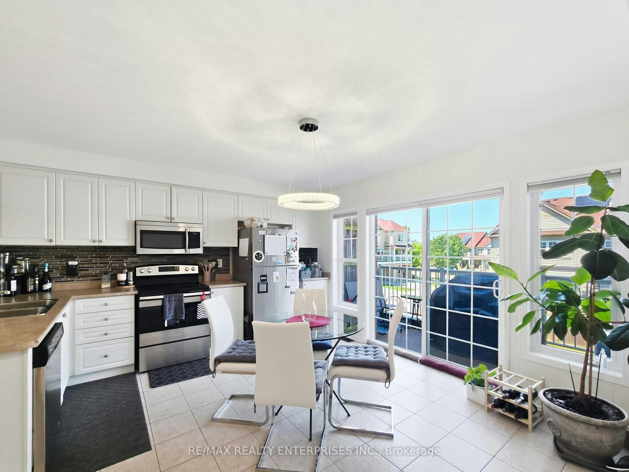 112 Harbourside Drive, Whitby, ON, L1N 0H7 - 6