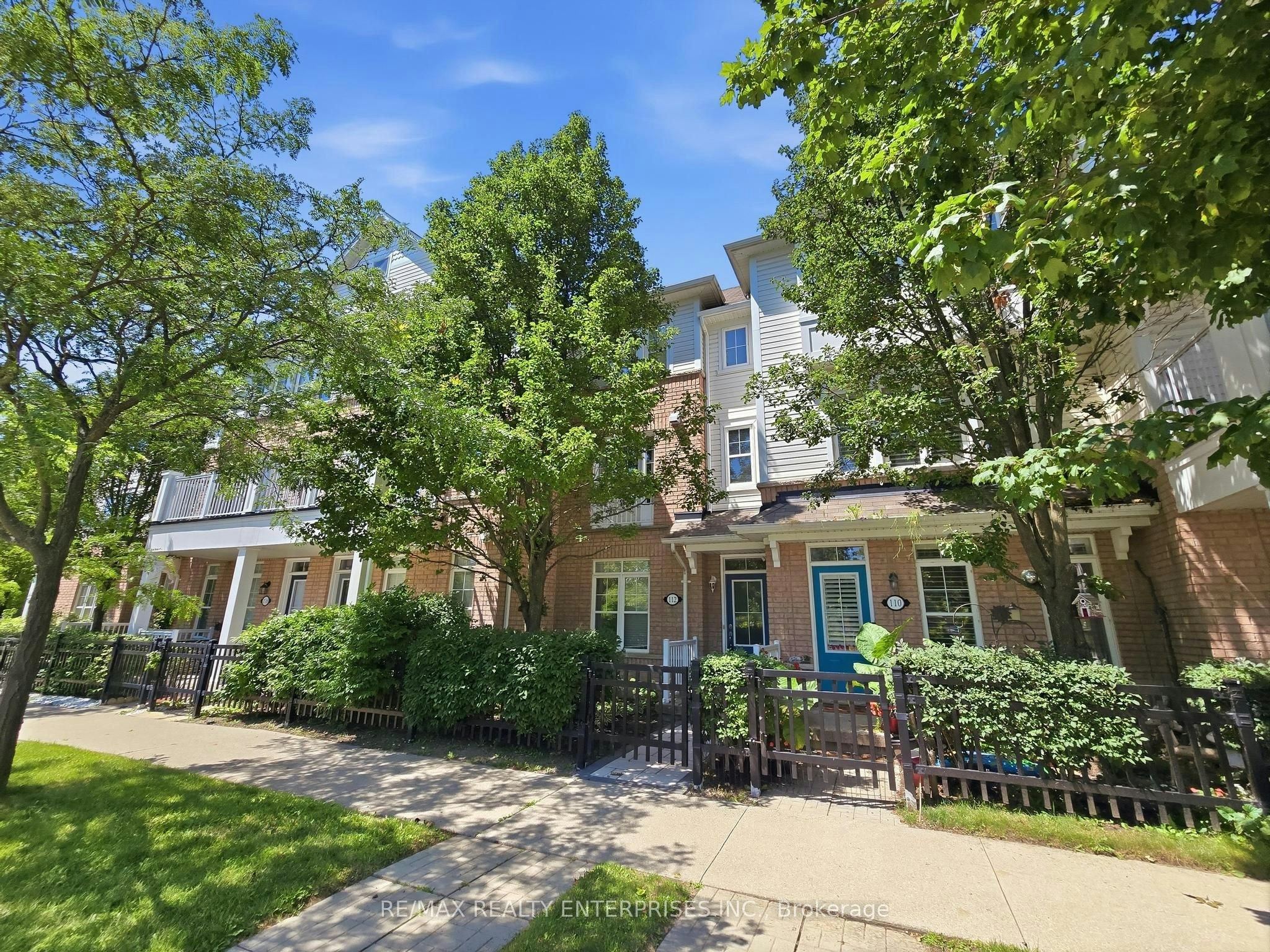 112 Harbourside Drive, Whitby, ON, L1N 0H7