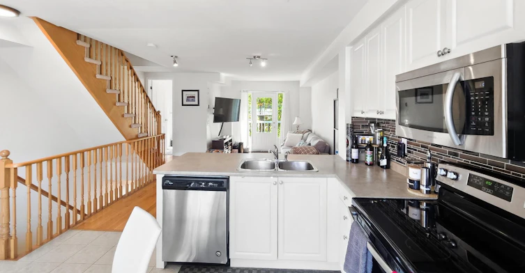 112 Harbourside Drive, Whitby, ON, L1N 0H7 - 11
