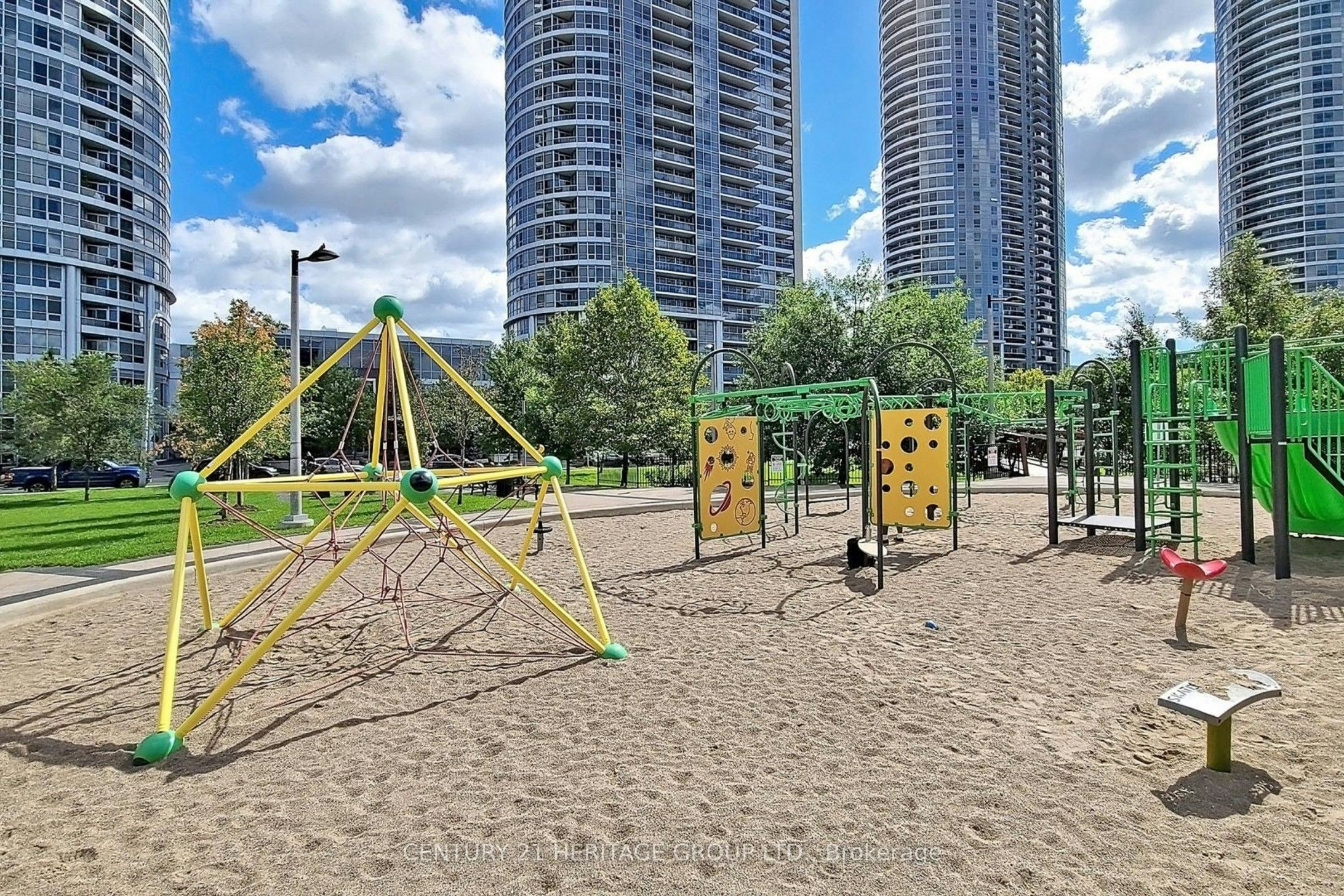 1216-135 Village Green Square, Toronto, ON, M1S 0G4 - 28