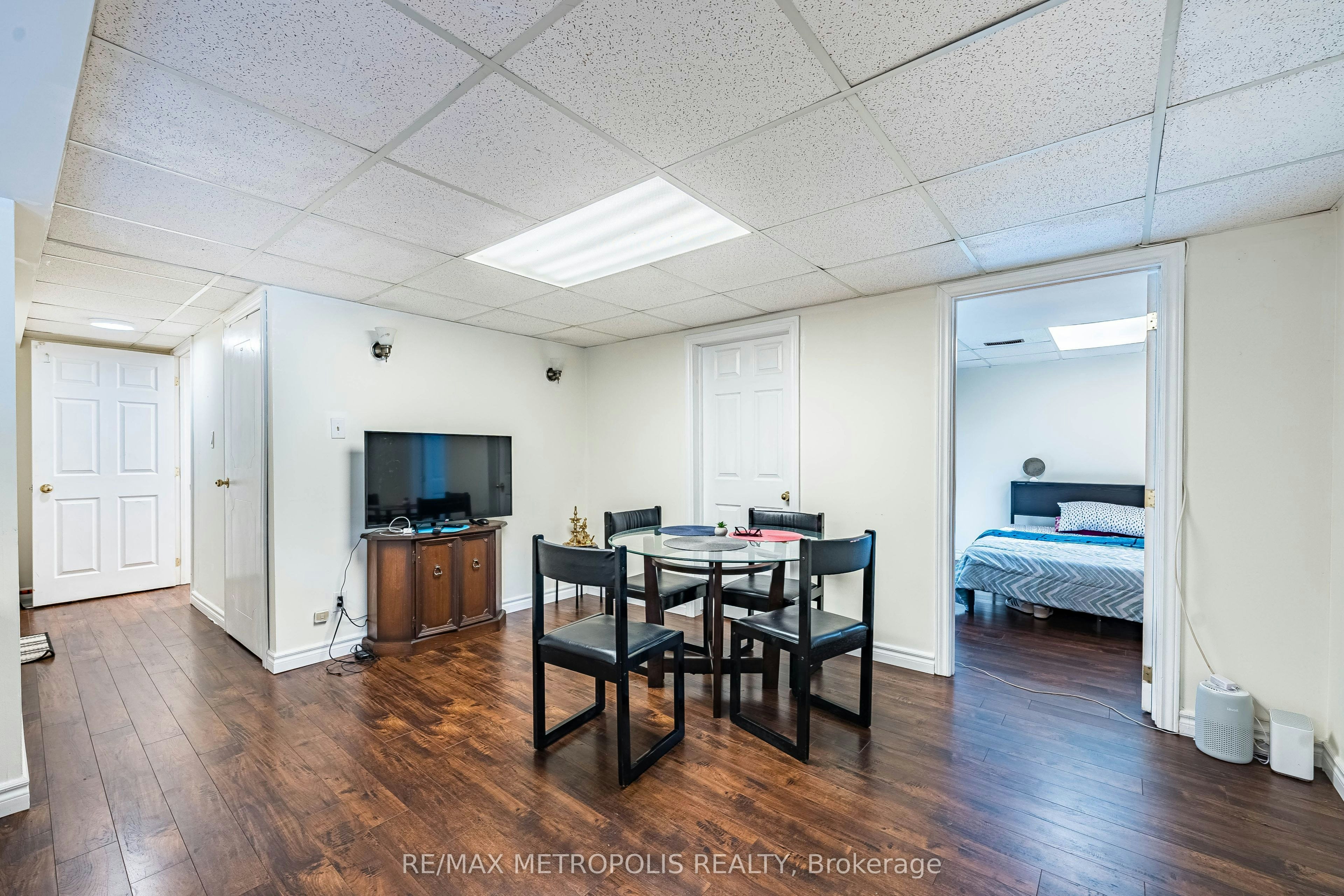 Bsmt-22 Mayflower Street, Whitby, ON, L1N 8A9 - 3