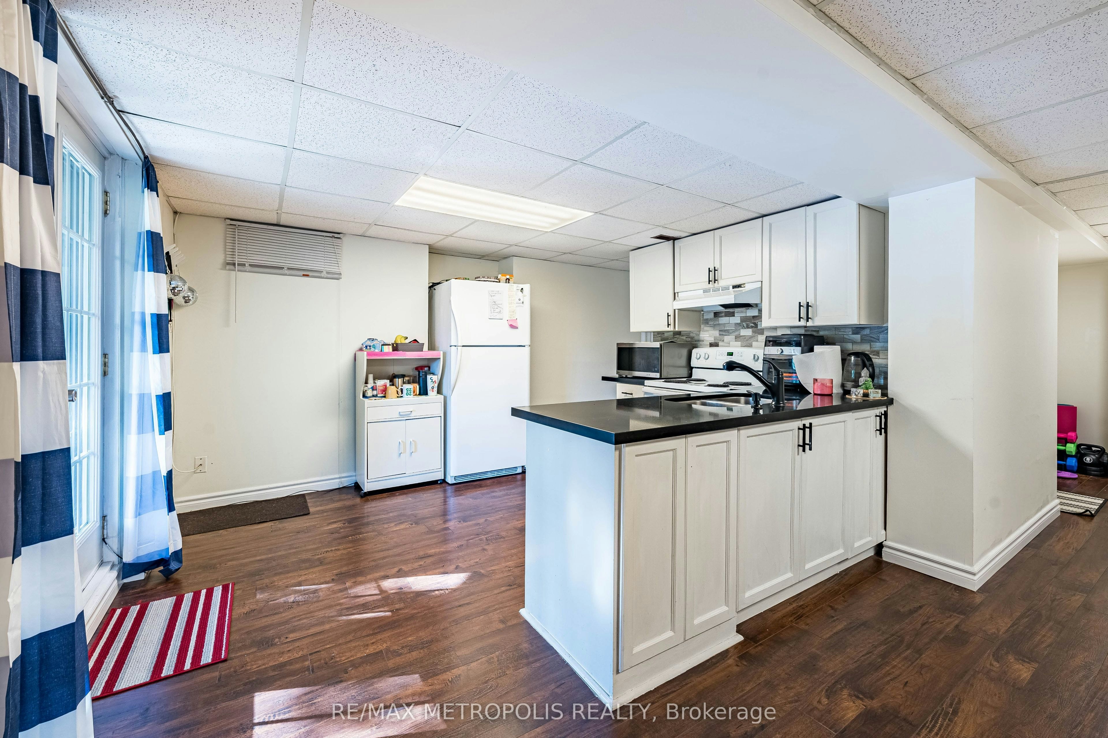 Bsmt-22 Mayflower Street, Whitby, ON, L1N 8A9 - 5