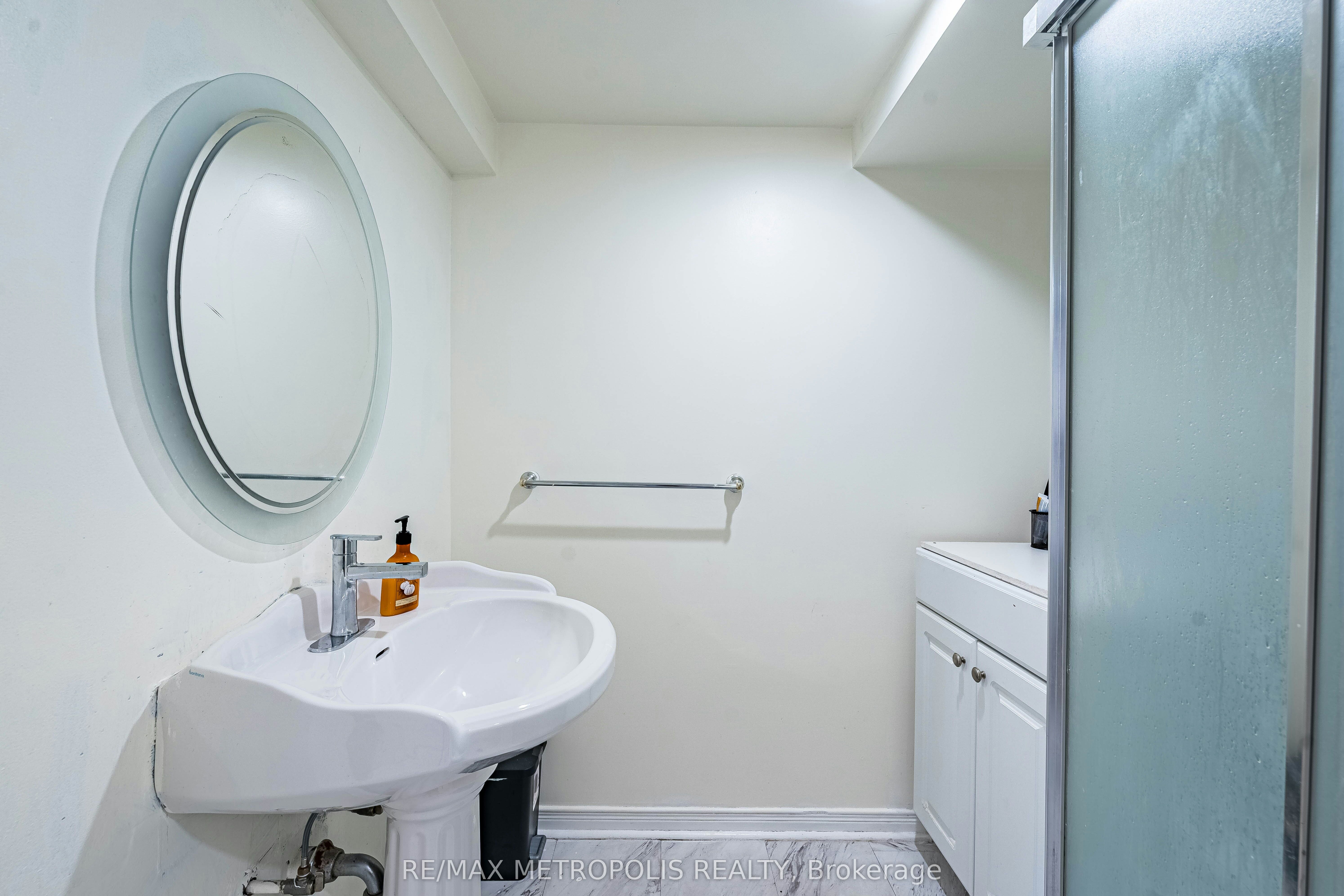 Bsmt-22 Mayflower Street, Whitby, ON, L1N 8A9 - 16