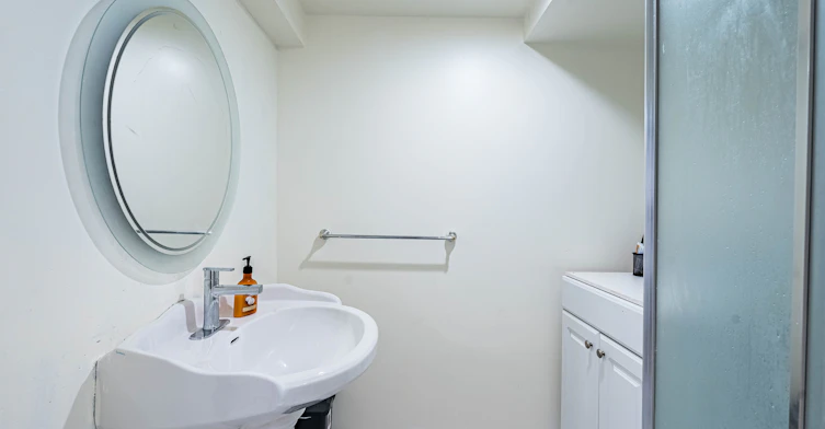 Bsmt-22 Mayflower Street, Whitby, ON, L1N 8A9 - 16