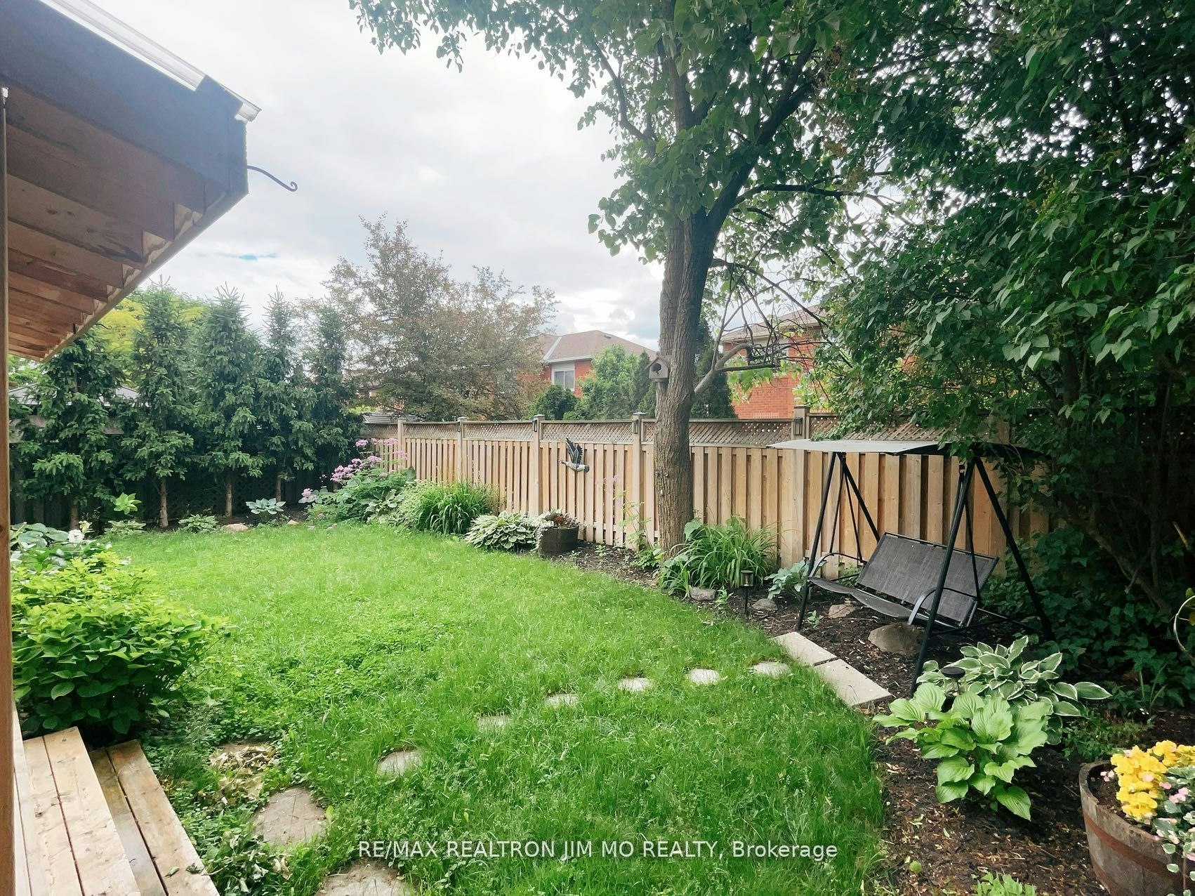 60 Silverbirch Place, Whitby, ON, L1R 1X6 - 26