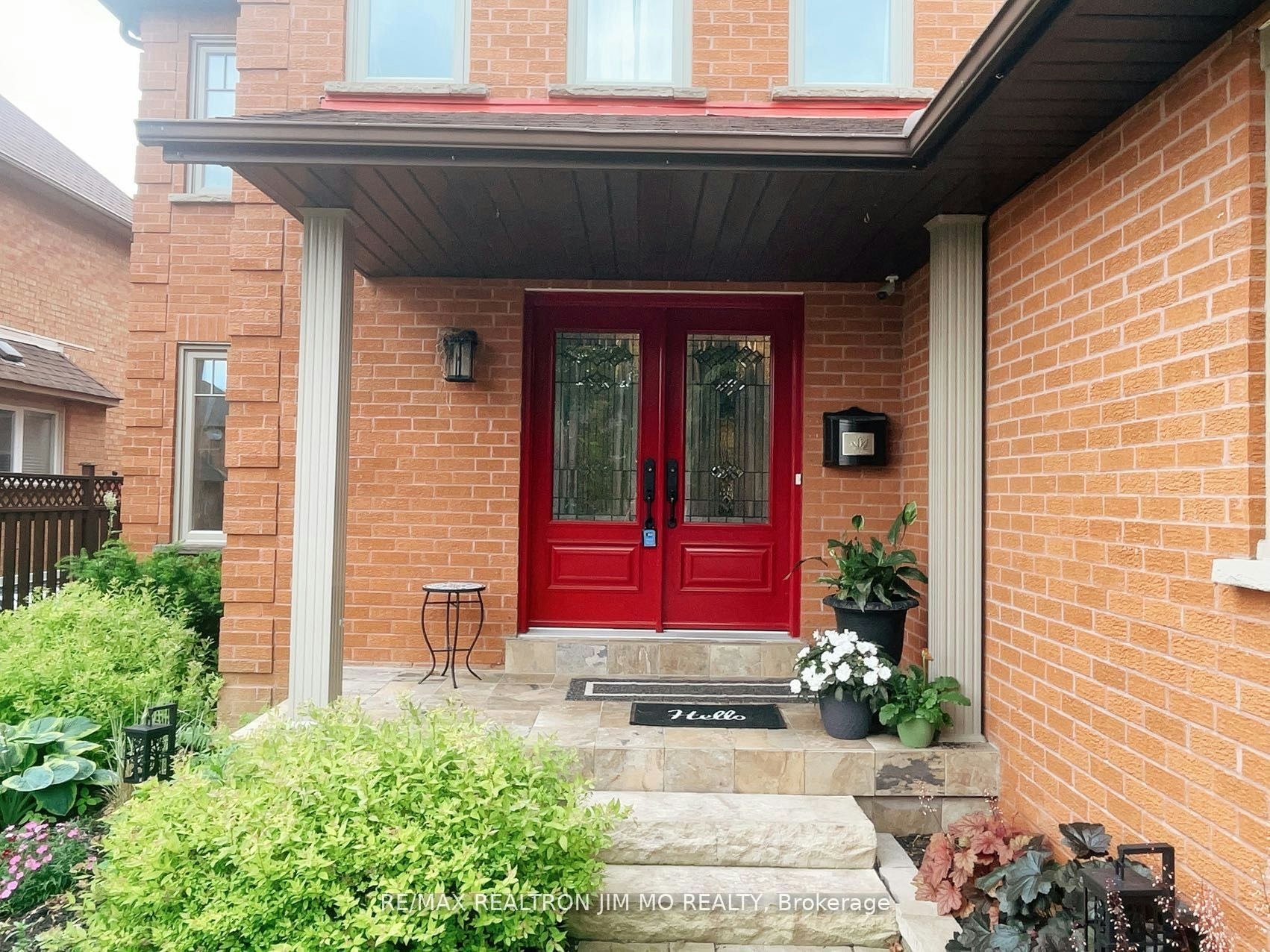 60 Silverbirch Place, Whitby, ON, L1R 1X6 - 2