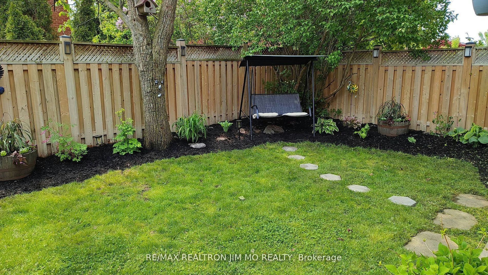 60 Silverbirch Place, Whitby, ON, L1R 1X6 - 27
