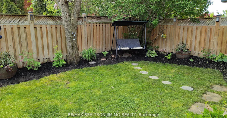 60 Silverbirch Place, Whitby, ON, L1R 1X6 - 27