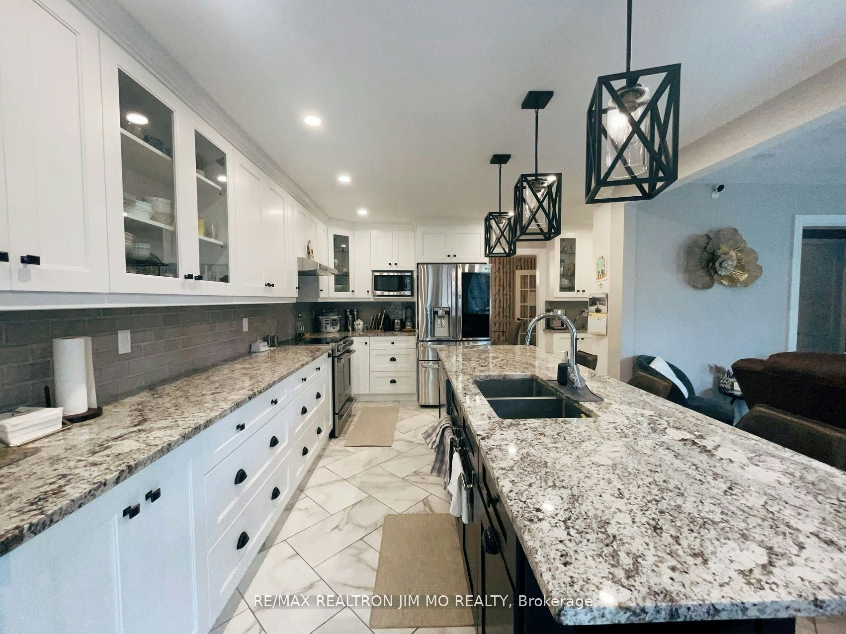 60 Silverbirch Place, Whitby, ON, L1R 1X6 - 12