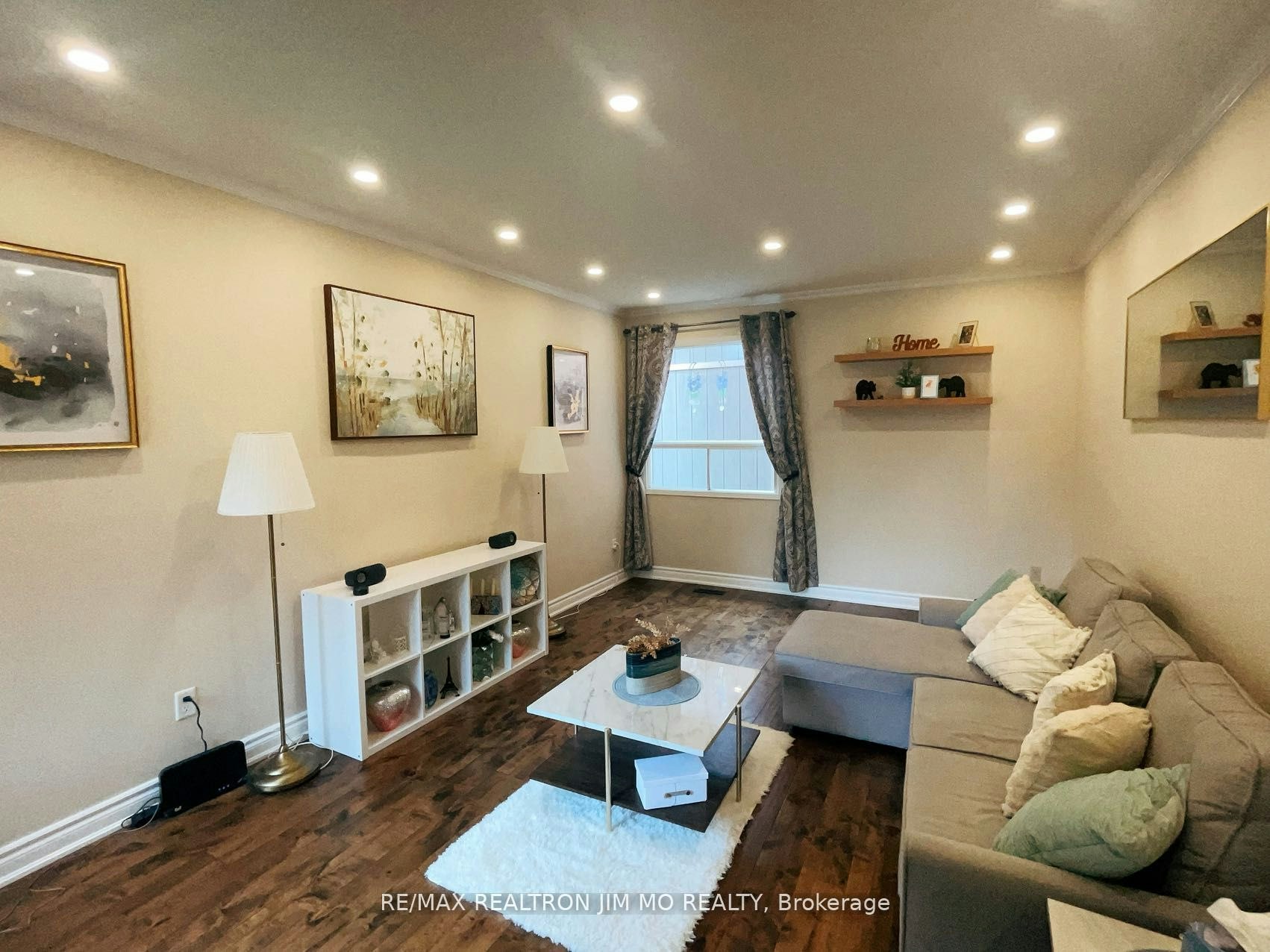 60 Silverbirch Place, Whitby, ON, L1R 1X6 - 4