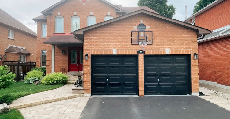 60 Silverbirch Place, Whitby, ON, L1R 1X6