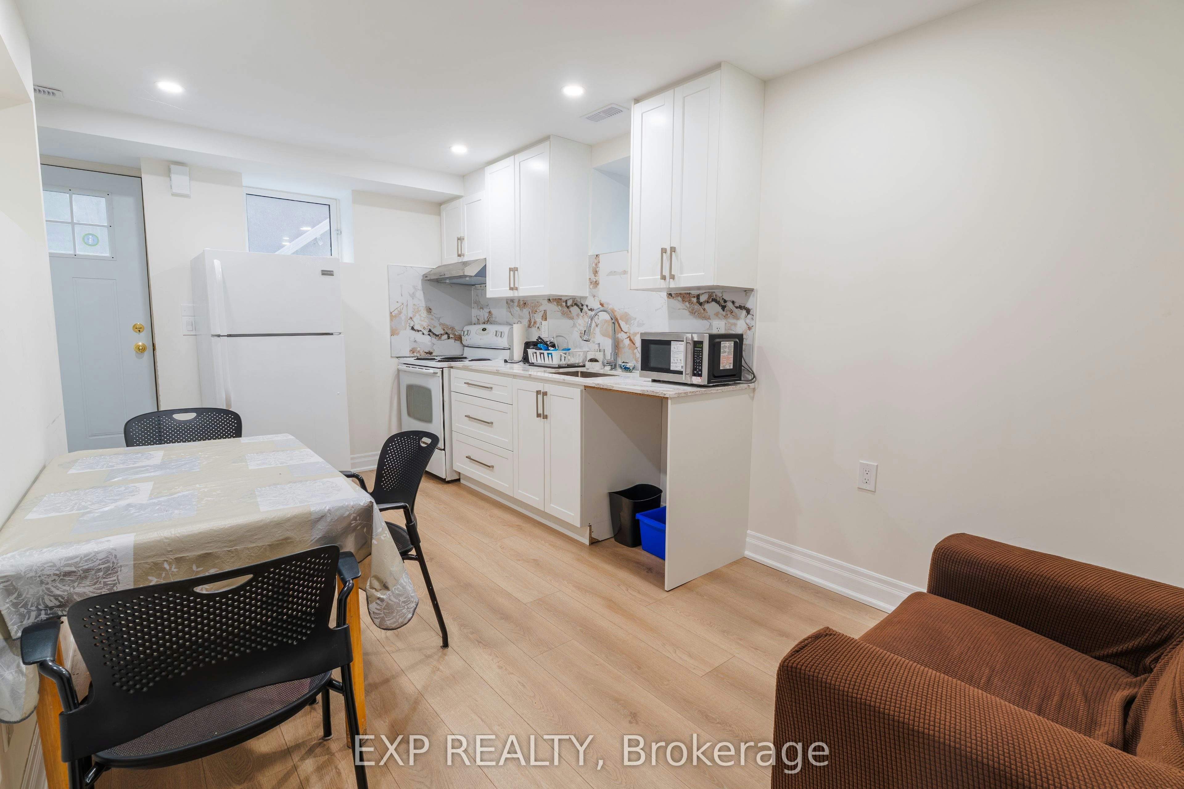 34 Rodda Boulevard, Toronto, ON, M1E 2Z6 - 6