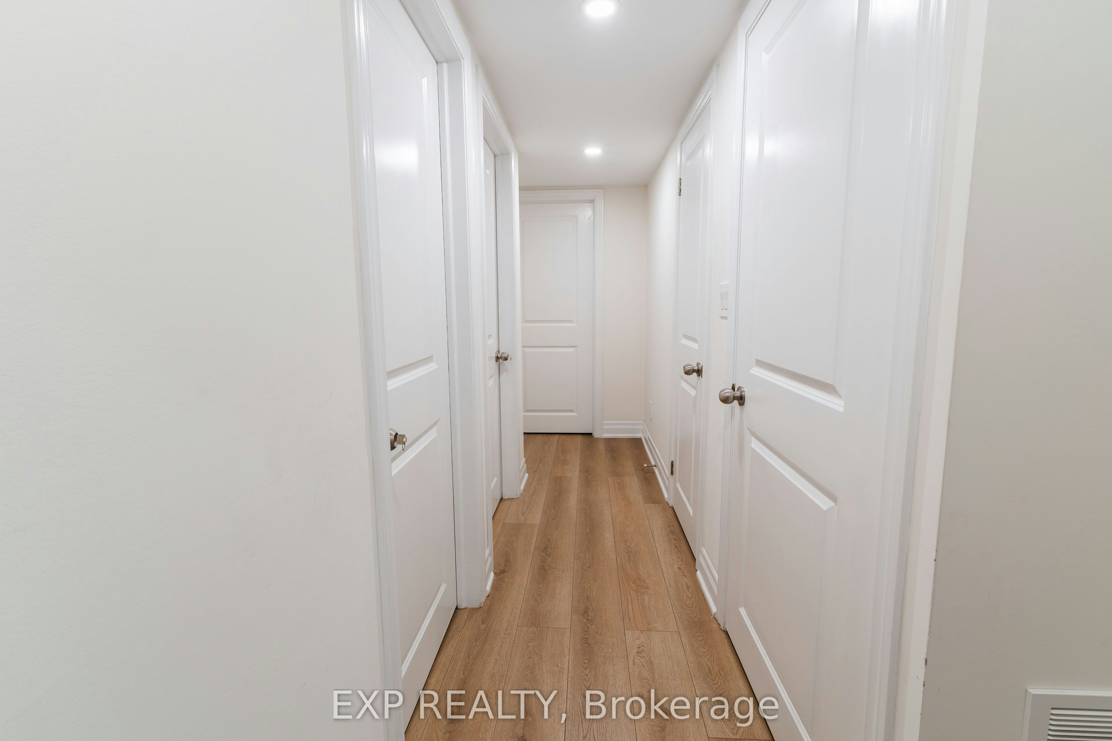 34 Rodda Boulevard, Toronto, ON, M1E 2Z6 - 8