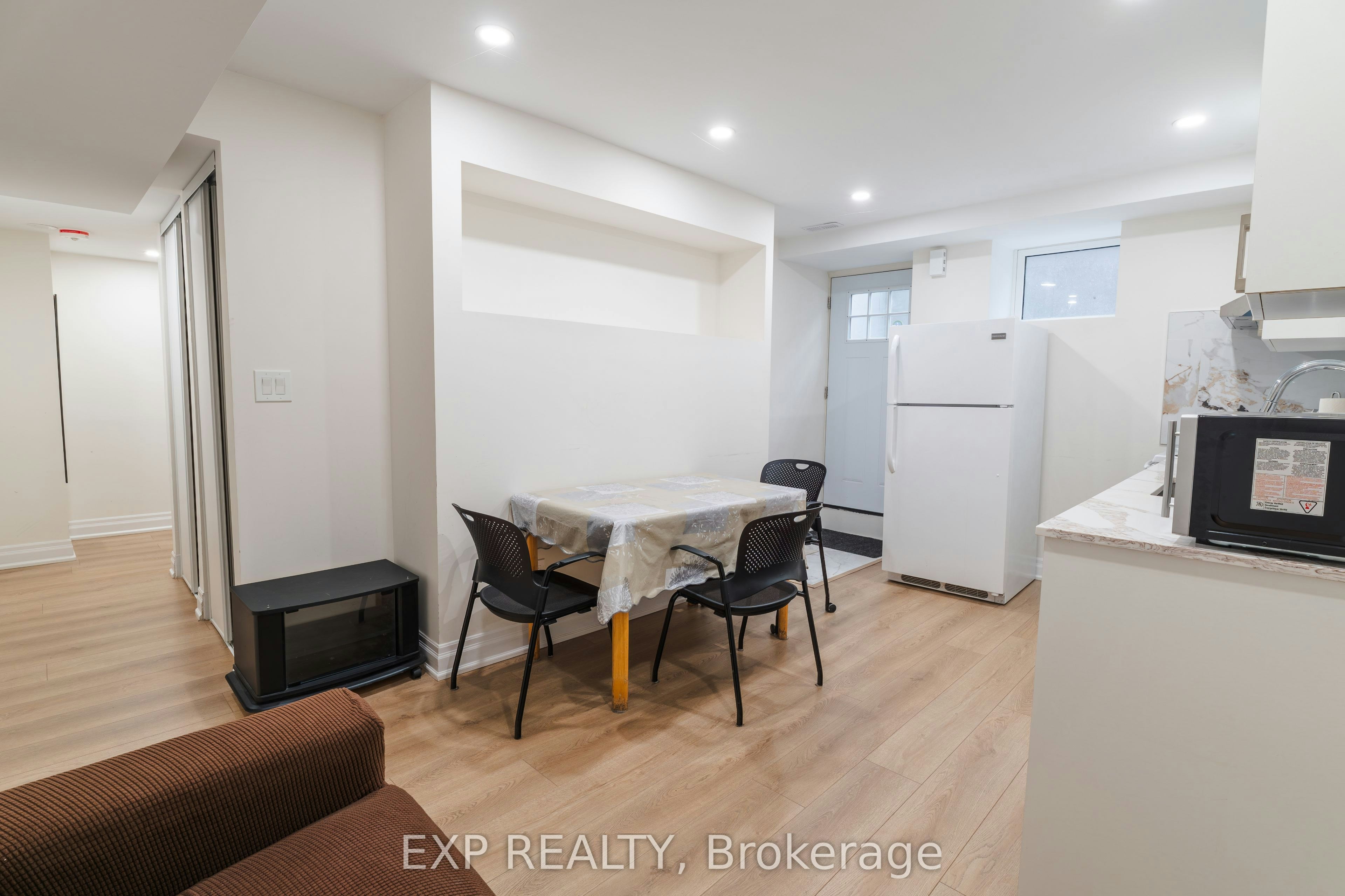 34 Rodda Boulevard, Toronto, ON, M1E 2Z6 - 7