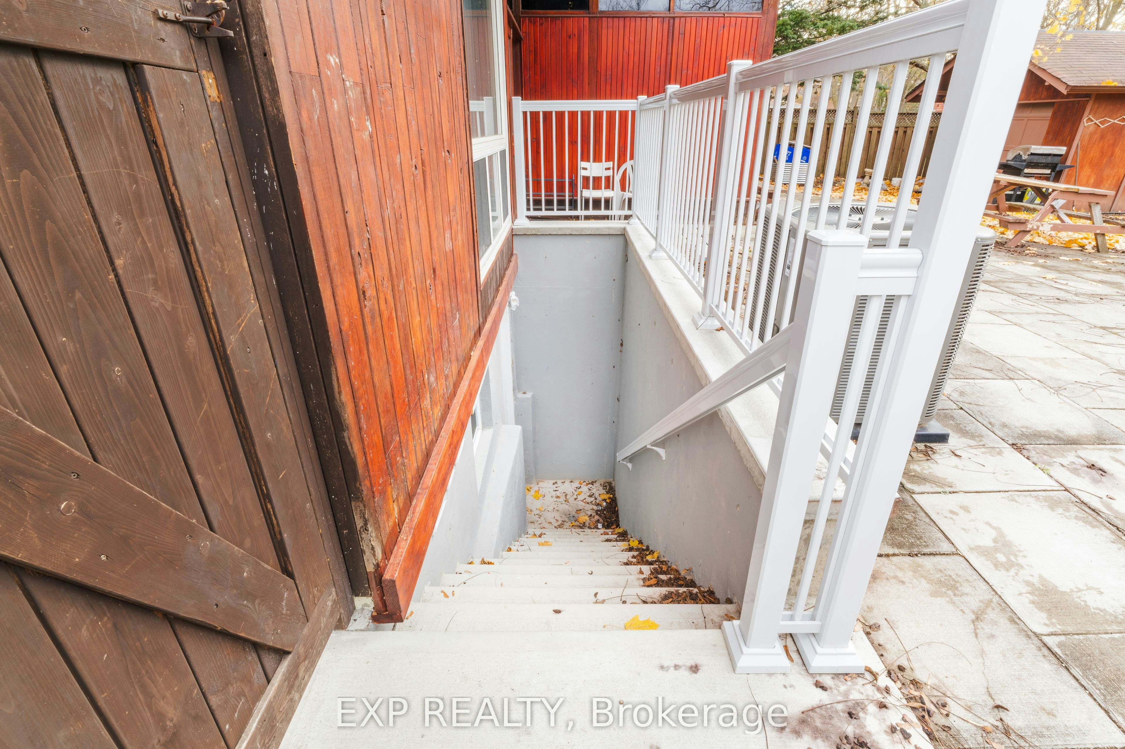 34 Rodda Boulevard, Toronto, ON, M1E 2Z6 - 2