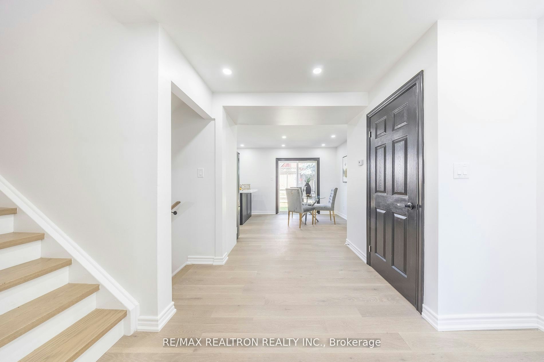 14 Grassmere Avenue, Oshawa, ON, L1H 3X4 - 6