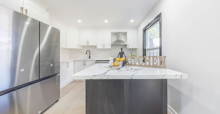 14 Grassmere Avenue, Oshawa, ON, L1H 3X4 - 9