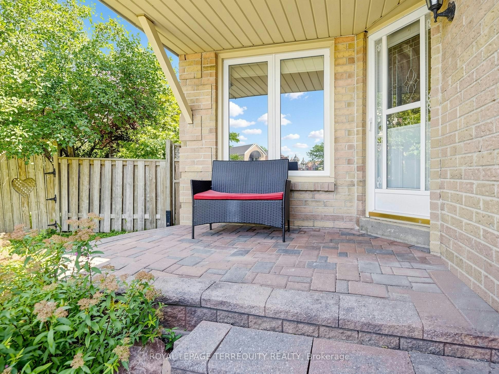 7 Yorkville Court, Clarington, ON, L1E 2A7 - 4