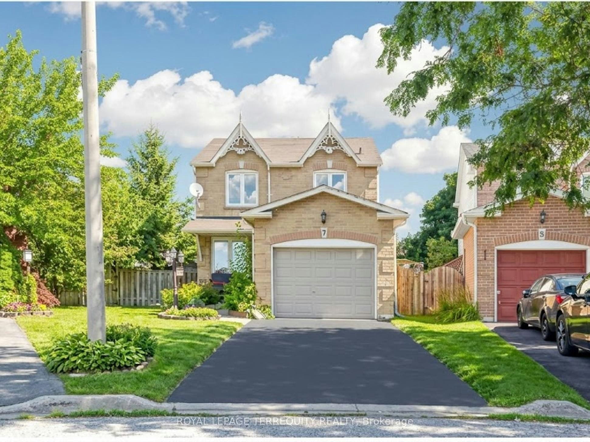 7 Yorkville Court, Clarington, ON, L1E 2A7 - 2