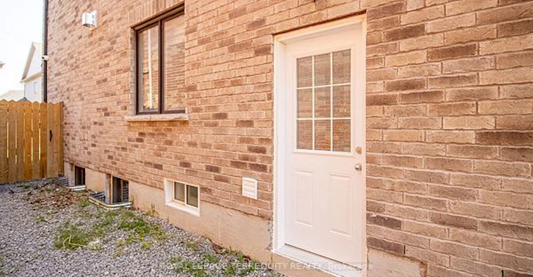 BSMT-32 Crombie Street, Clarington, ON, L1C 4A1 - 2