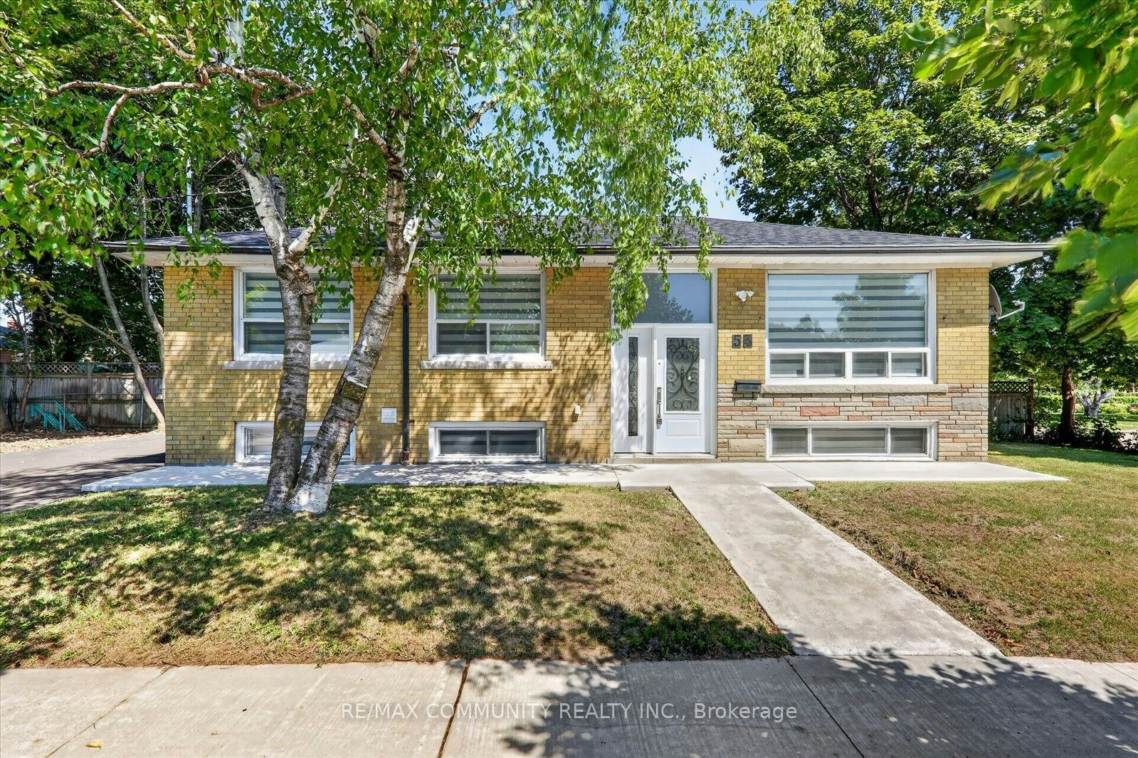 53 Milford Haven Drive N, Toronto, ON, M1G 3C7