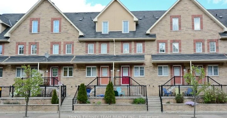 6-1775 Valley Farm Road, Pickering, ON, L1V 7J9