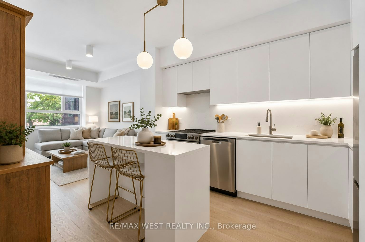 215-601 Kingston Road - 3