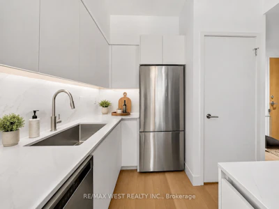 215-601 Kingston Road - 5
